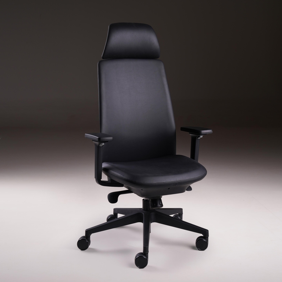 Elentra Ace- Leatherette Signature Chair in Grey