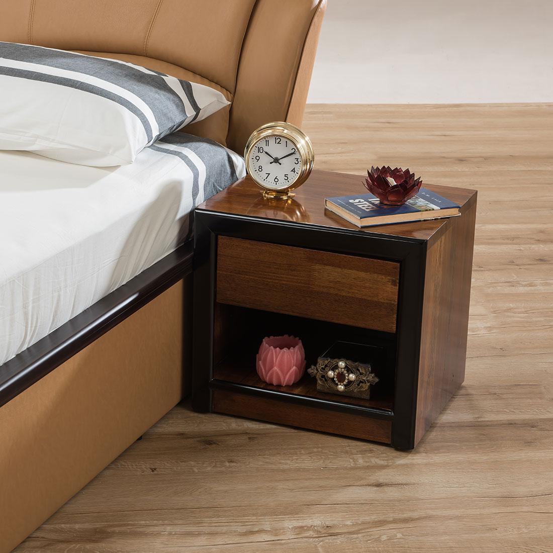 Winston Solid Wood Bed Side Table in Dark Oak Finish